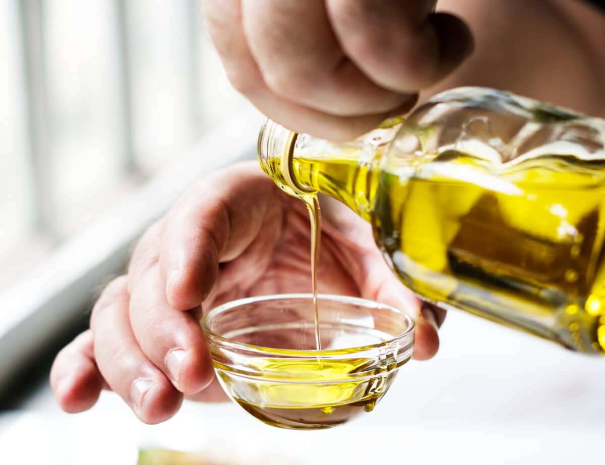 Les inconvénients de l’huile de tournesol : quelles huiles peuvent prendre le relai ?