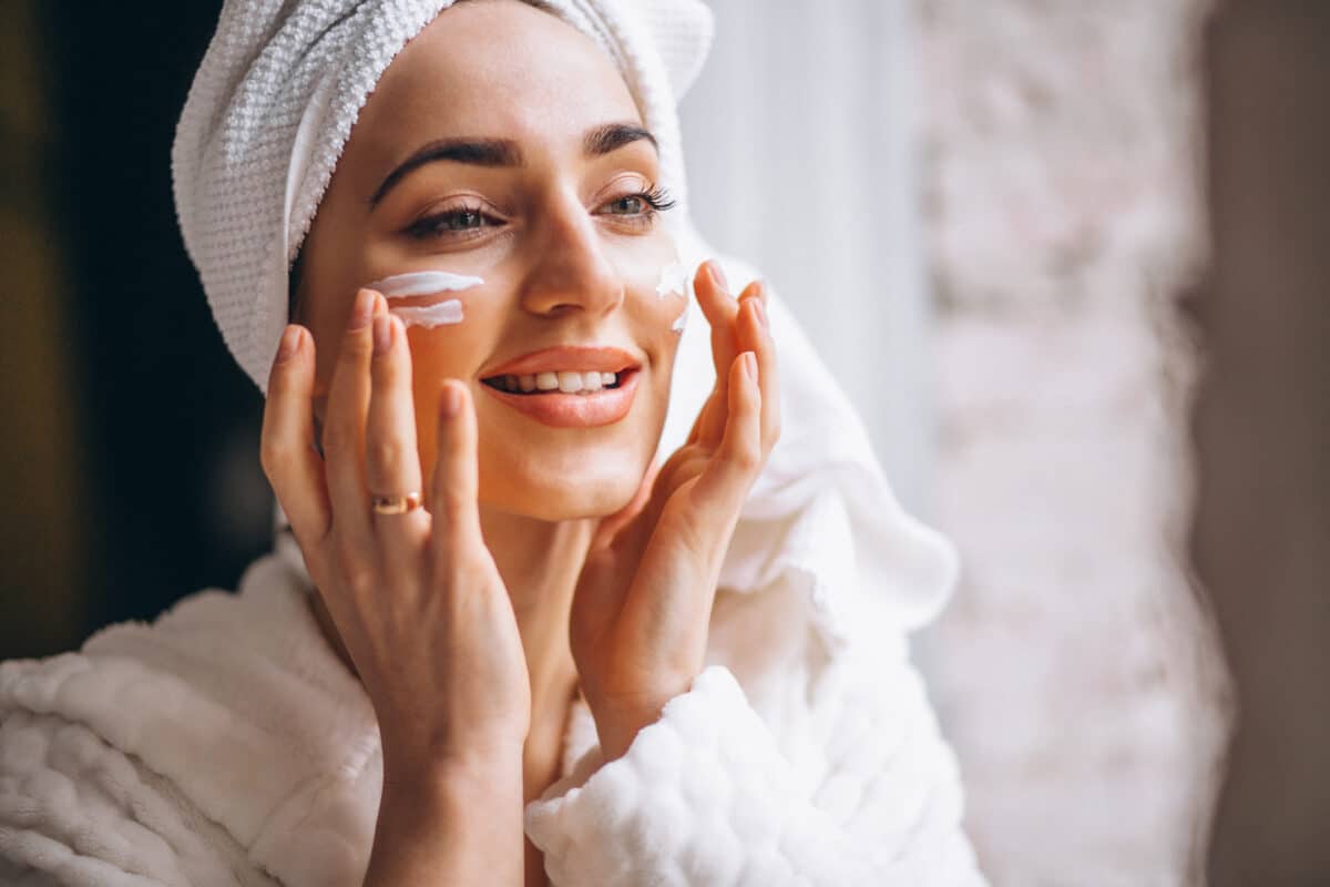 Avoir une bonne mine sans maquillage : est-ce vraiment possible ?