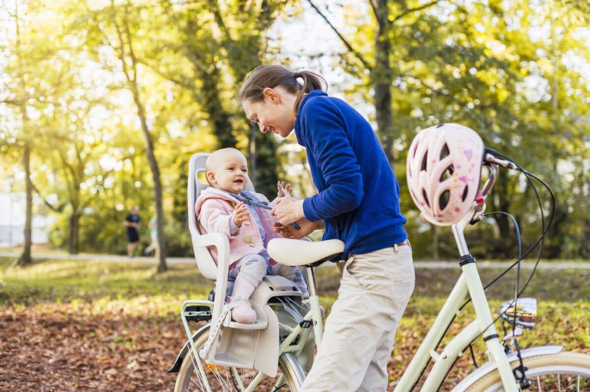 Comment choisir le porte-bébé vélo idéal pour votre enfant ? - Jardin  d'Amélie