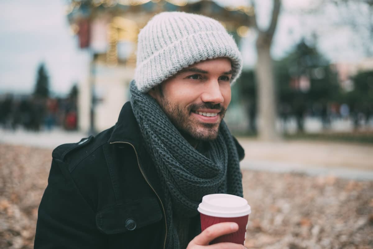 Boire pour respirer mieux : l'hydratation, clé essentielle pour gérer les sécrétions liées aux virus de l'hiver et réduire les crises d'asthme